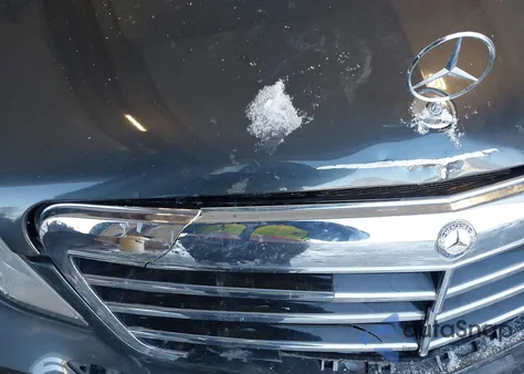 2013 Mercedes-Benz E 350 4Matic z USA, uszkodzony, nr VIN WDDHF8JB9DA744413